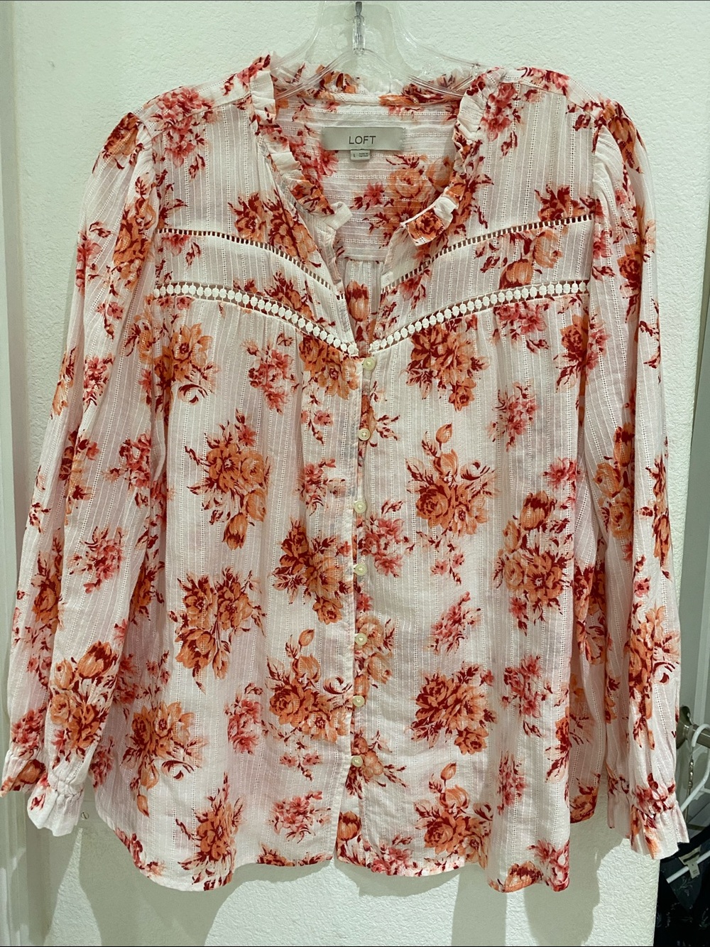 LOFT Bouquet Lacy Ruffle Blouse - Whisper White Style 581119 - Size L - Like New